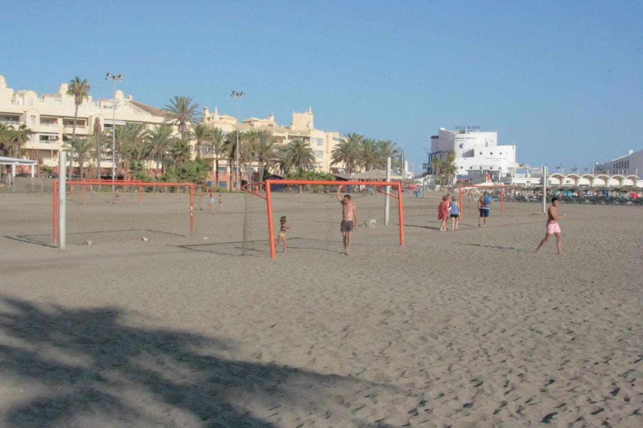 Pool And Beach In Benalmádena Dış mekan fotoğraf
